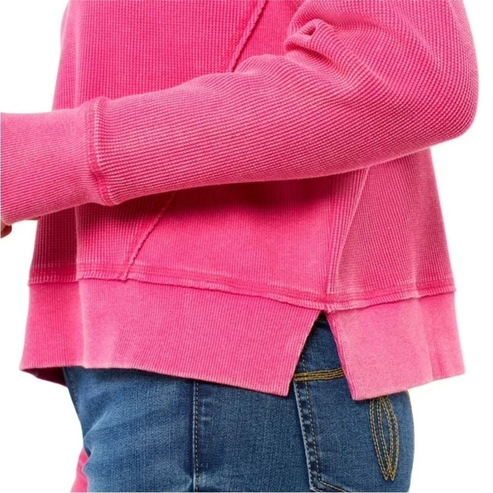SEVEN 7 Women Plus Waffle Crewneck/Stonewashed Mottled Dye/Thumb Holes/Hot Pink - Picture 4 of 7